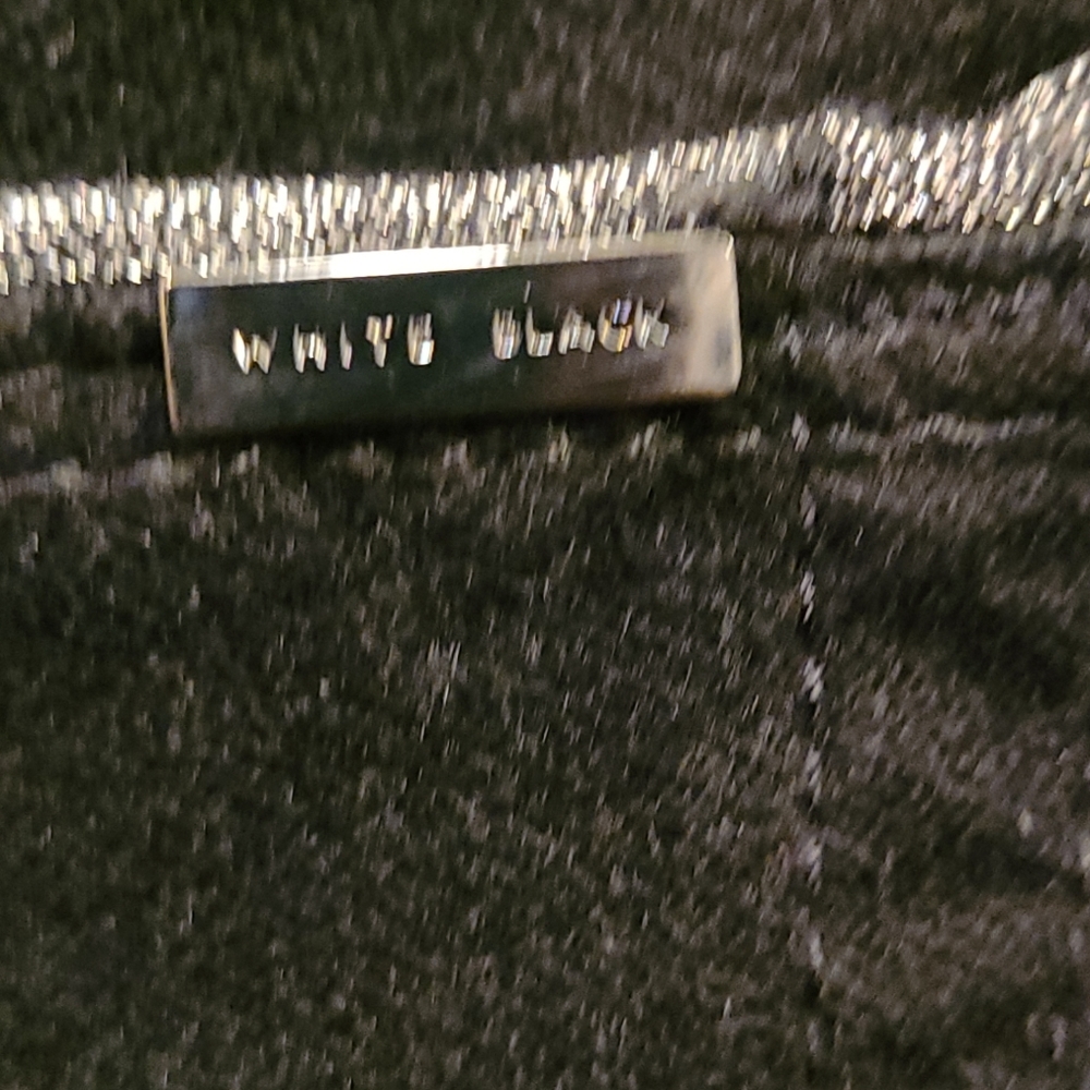 White House Black Market Velvet Black Pants the Skinny size 4 pants NWT - Picture 5 of 5